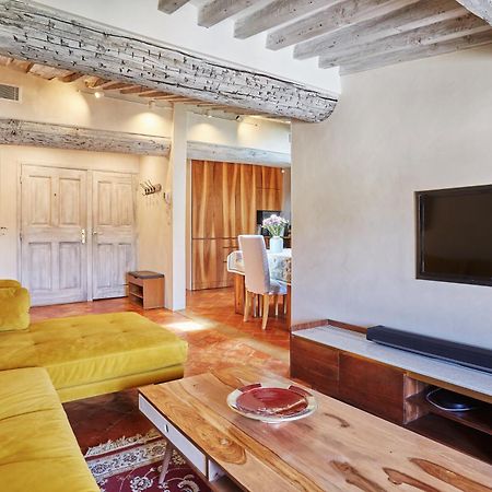 Les Suites De Montigny آيكس أومبروفينس المظهر الخارجي الصورة